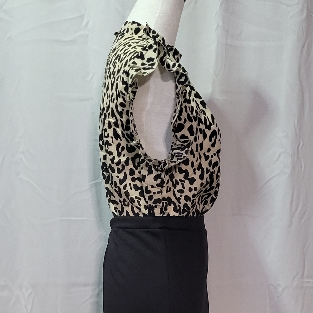 Women's NWOT Tan Leopard Print Mock Neck Ruffle Cap Sleeve Blouse Large Or XL 🐈 - Picture 10 of 13